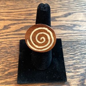 Wood spiral ring